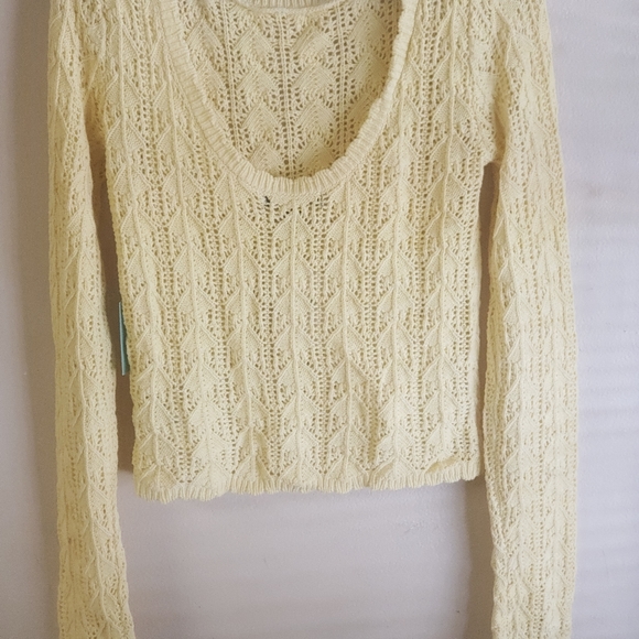 Sweater - Picture 3 of 3